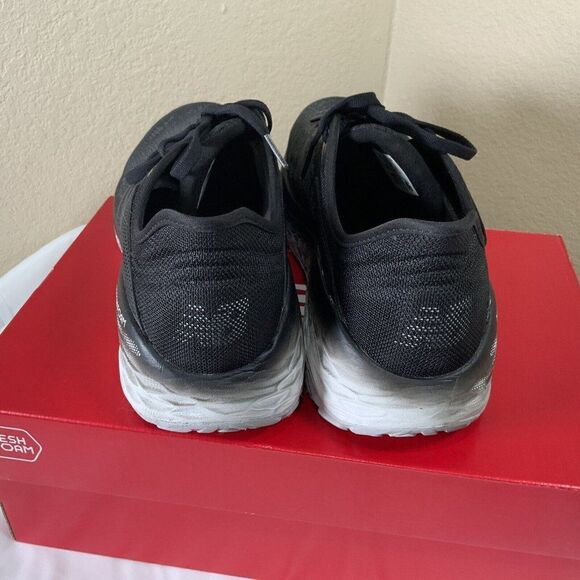 Size 11 - EUC New Balance Fresh Foam More v2 Black 2020 C10 - Picture 3 of 15